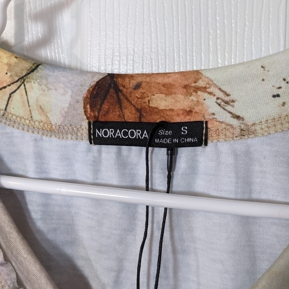 NWT Y2K Fall Leaves All Over Print Long Sleeve V-Neck Noracora Top Size Small - Picture 2 of 8